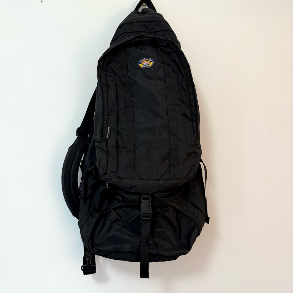 VTG Apogean Gear 2-in-1 Interior Frame Large Hiking Backpack w/ Detachable Pack